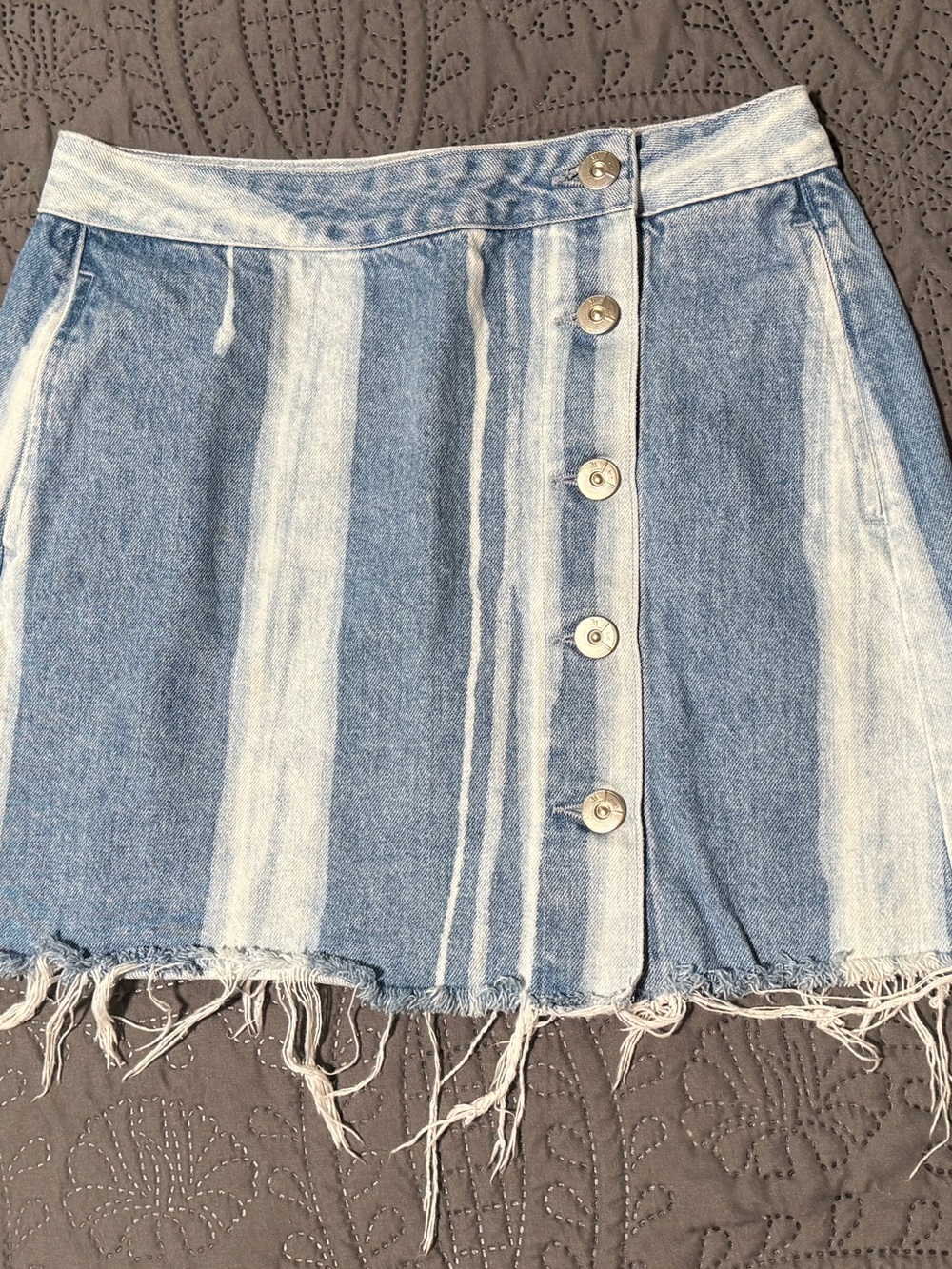 Denim Button-Front Mini Skirt - Light Blue Stripe